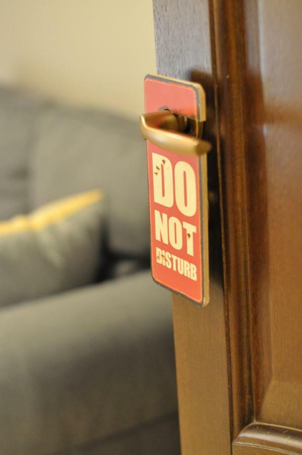 Sleep & Fly Apartment Otopeni Esterno foto