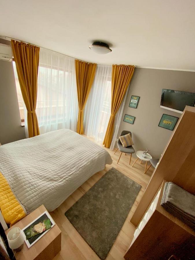 Sleep & Fly Apartment Otopeni Esterno foto